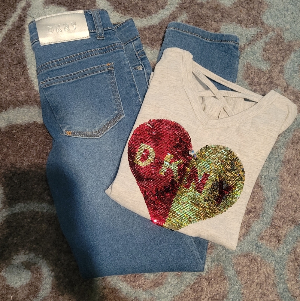 DKNY little girls outfit